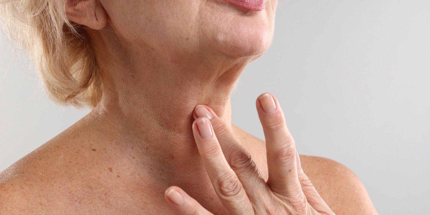 Dont Forget Your Neck – The Most Commonly Neglected Area in Skincare